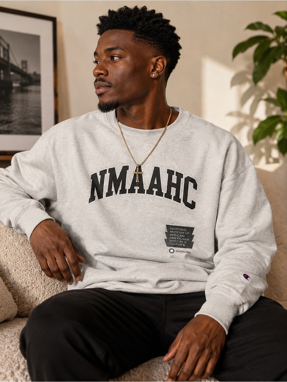 Champion Reverse Weave NMAAHC Men’s XL Crewneck Sweatshirt Smithsonian Gray